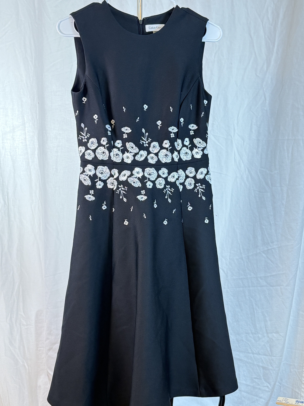 Calvin Klein Black Floral Embroidered Sleeveless Dress sz 2